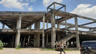 Pembangunan Pasar Cik Puan Pekanbaru masih mangkrak (foto/int)